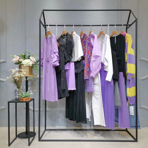 時尚秋冬女裝批發 成都品牌折扣羽絨服市場全攻略