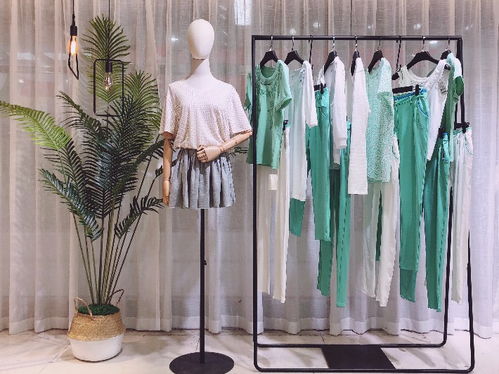 2020懶文化風潮下的品牌折扣女裝 純潔清新連衣裙的經銷批發(fā)指南