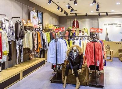 攜手共創(chuàng)時尚巔峰，開啟你的專屬創(chuàng)業(yè)機遇！圣卡羅女裝專賣店誠邀加盟